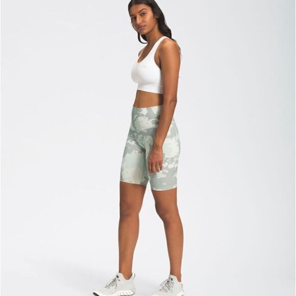 The North Face Pants - The North Face Women's Motivation Pocket 9” Shorts Medium
